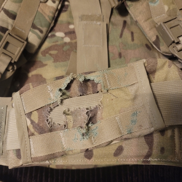 Authentic USGI Molle ii medium rucksack- Used & definitely has a story !! - Picture 3 of 16